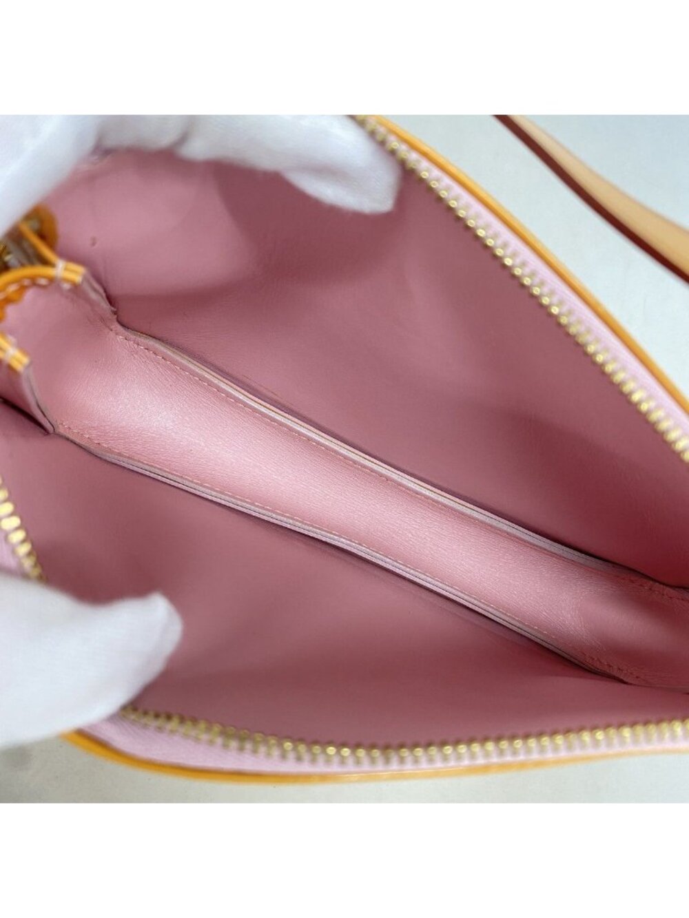 Louis Vuitton Pouch Vernis Lexington Marshmallow Pink - Picture 4 of 9